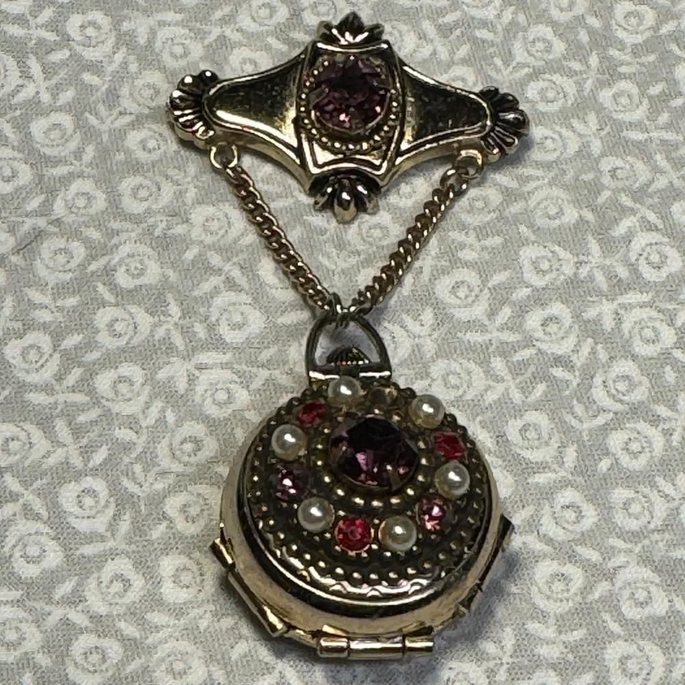 chatelaine locket brooch American jewelry by Coro Mulit photos Vintage